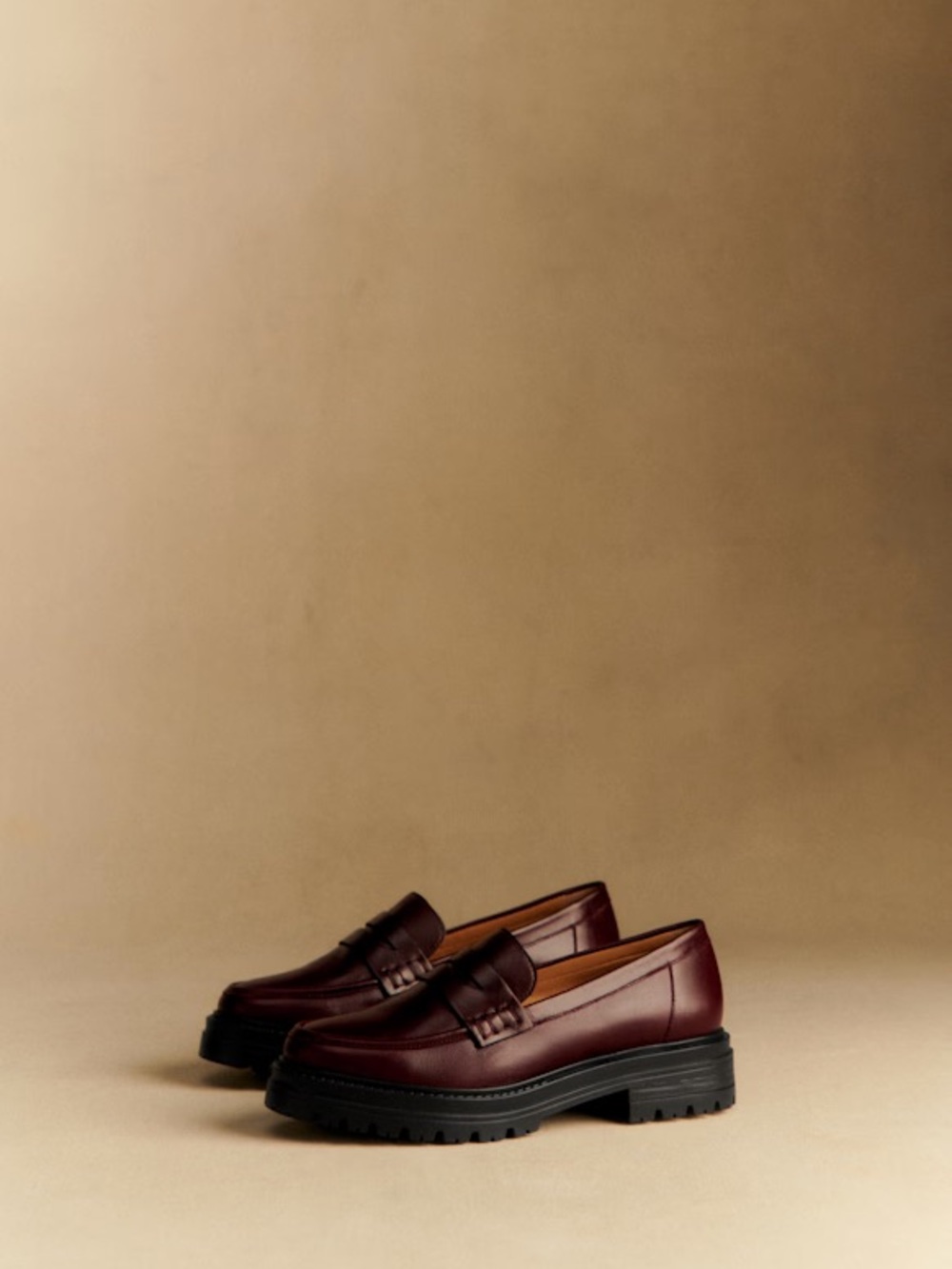 EUC Sézane Albane Loafers in Glossy Burgundy Size 9 - Picture 3 of 11